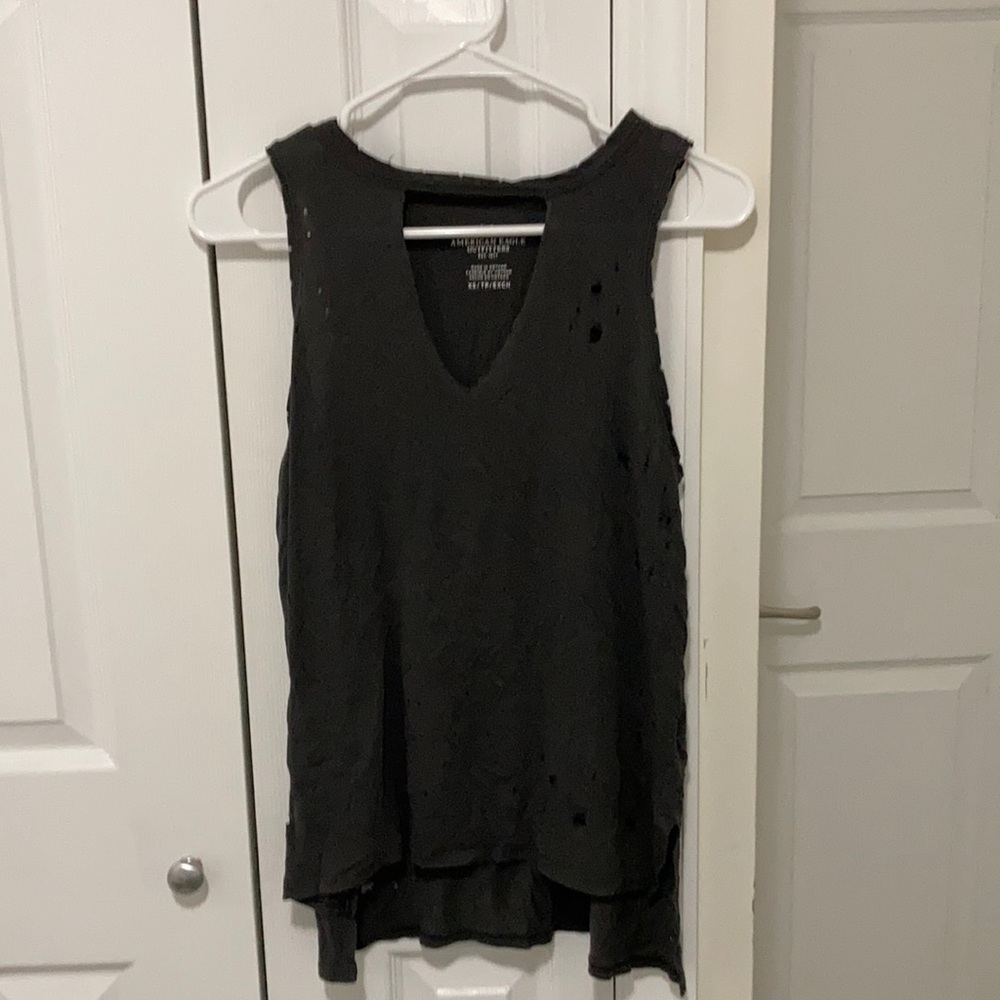 Women’s dark grey top